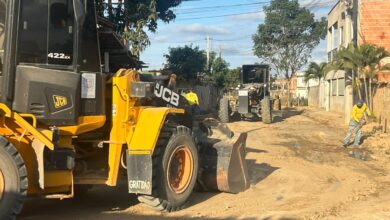 Secretaria de Obras realiza manutenção em ruas de Nova Venécia