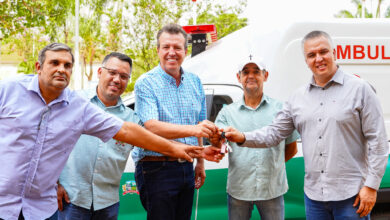 Prefeitura de Quirinópolis entrega nova ambulância para reforçar o transporte de pacientes - Prefeitura Municipal de Quirinópolis
