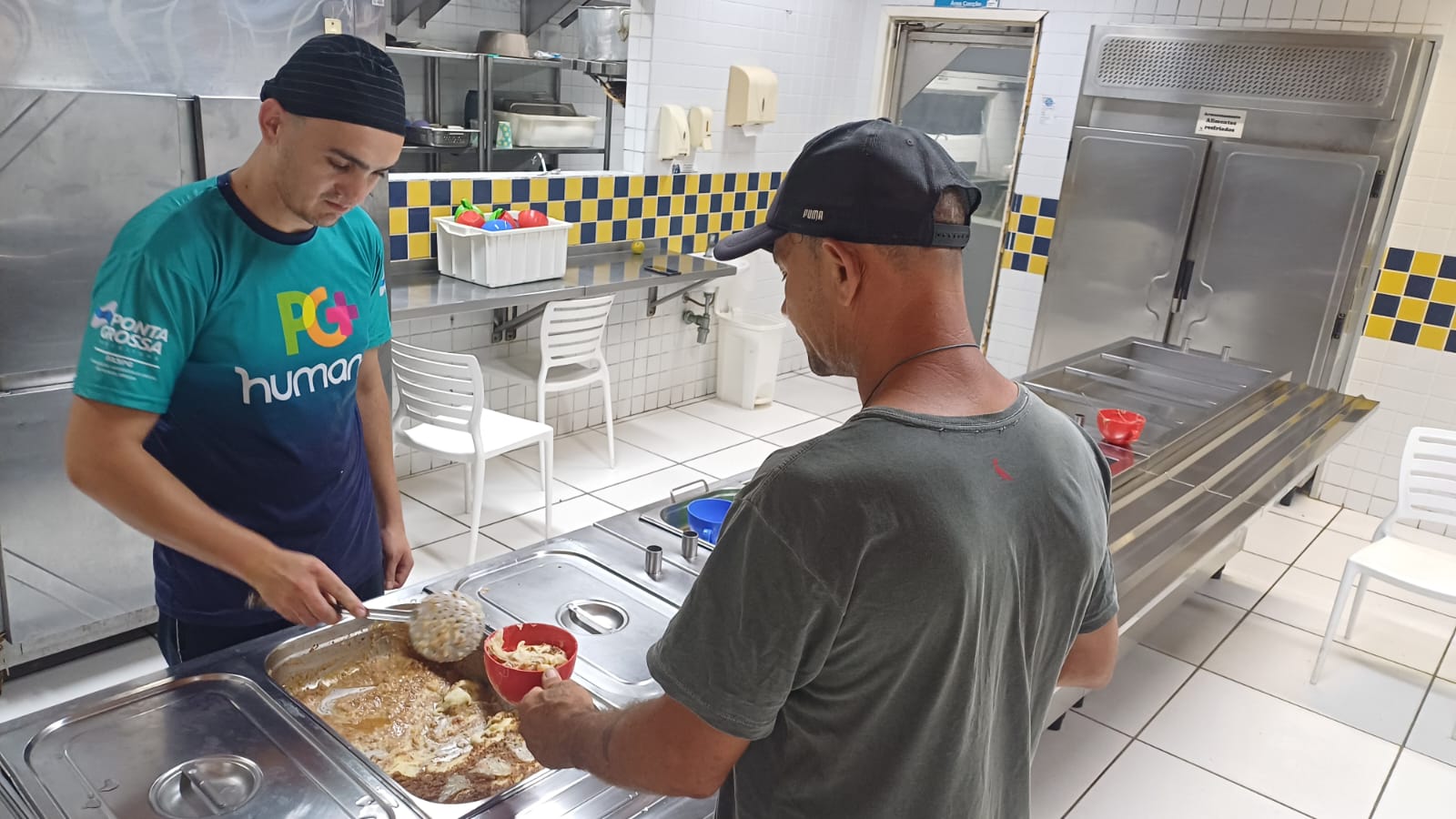 Prefeitura promove ação especial no Restaurante Popular em comemoração ao Dia Mundial da Alimentação – Prefeitura Municipal de Ponta Grossa